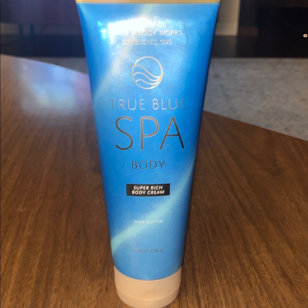 Bath & Body Works True Blue Spa Super Rich Body Cream - Blue